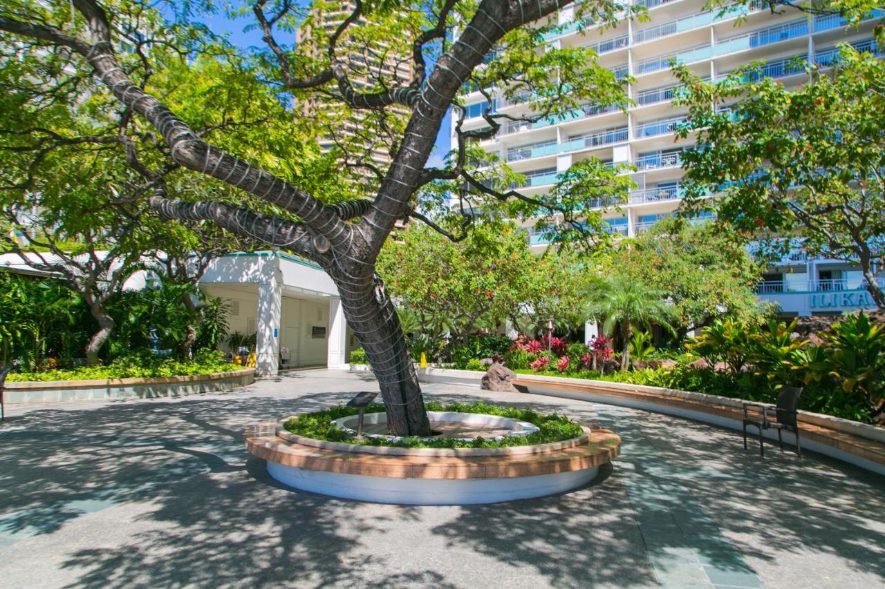 Apartment Ilikai Tower 1113 *